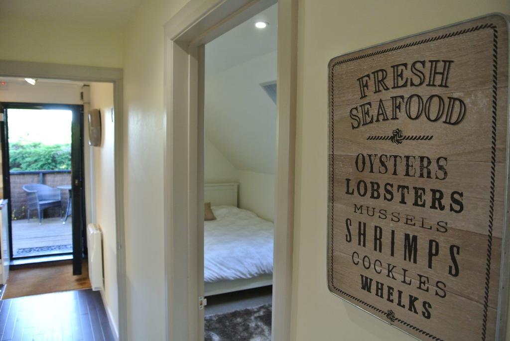 Frith Farm House Cottages Newnham  Habitación foto