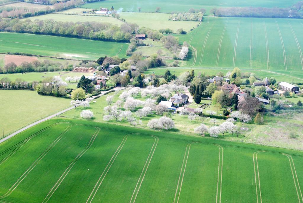 Frith Farm House Cottages Newnham  Habitación foto